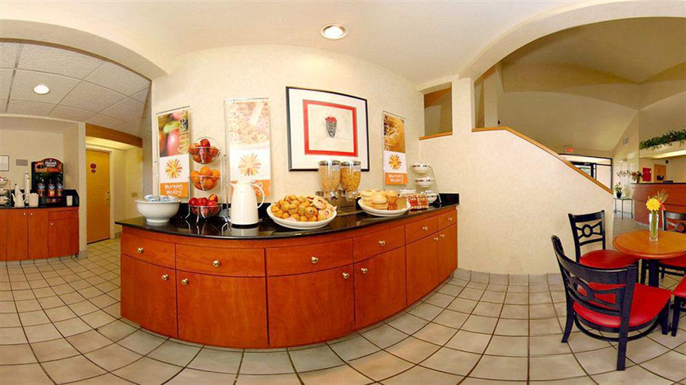 Sleep Inn Фредериксберг Экстерьер фото